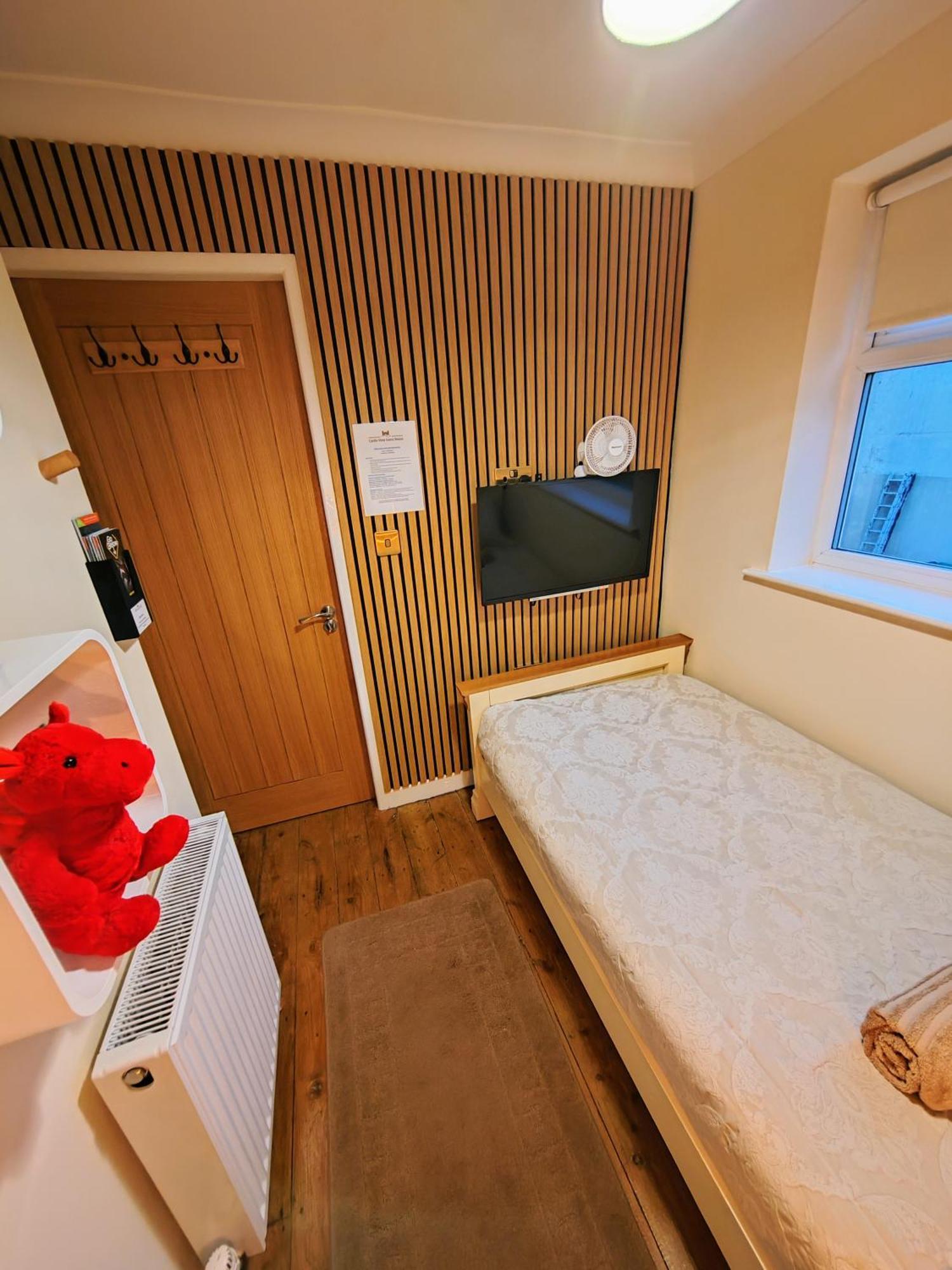 Castle View Guest House Harlech Room photo